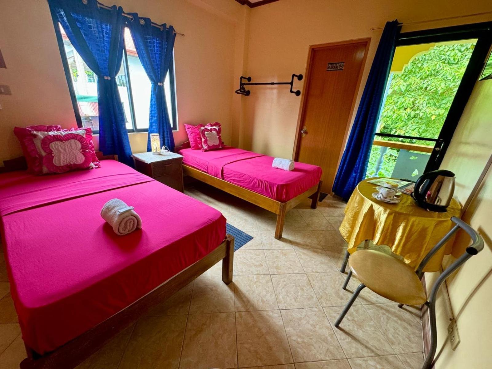 Ocean Breeze Inn Manoc-Manoc Rom bilde
